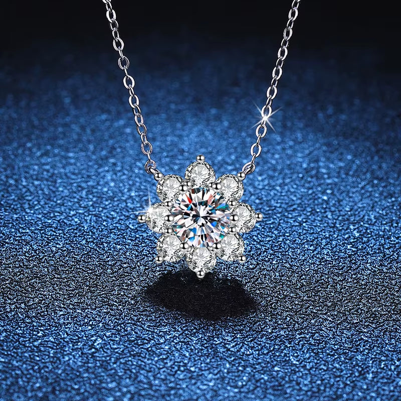 S925 Sterling Silver Pendant Sunflower Moissanite Necklace Classic Style Engagement Gift with Silver Plating